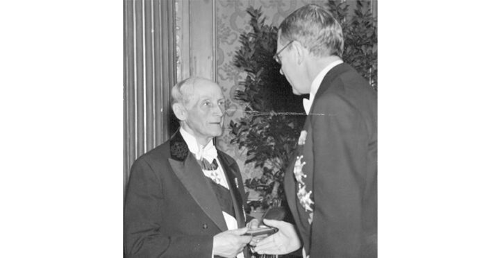 Crown-Prince-awards-gold-medal-to-Dr-Hugo-Hammar-352033440735