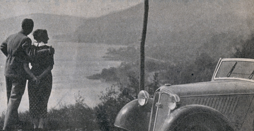 Bilsommar – par med utsikt