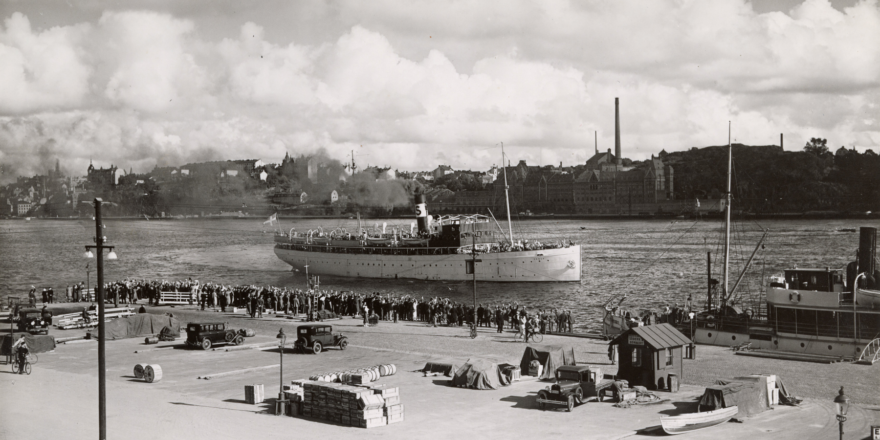 Fartyget Örnen vid Norrmälarstrand.