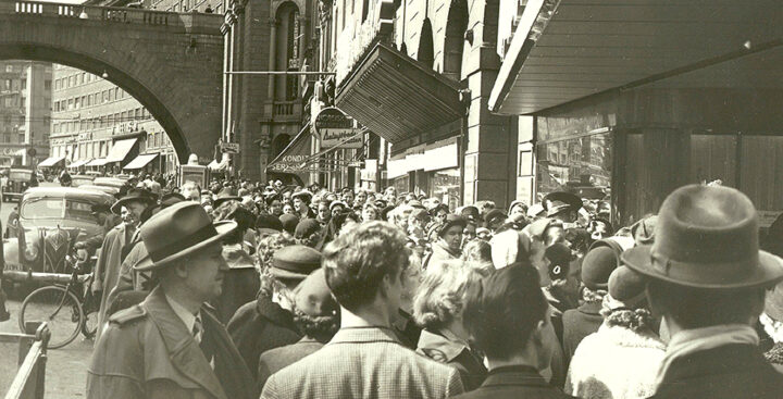 H&M öppnar på Kungsgatan 1952